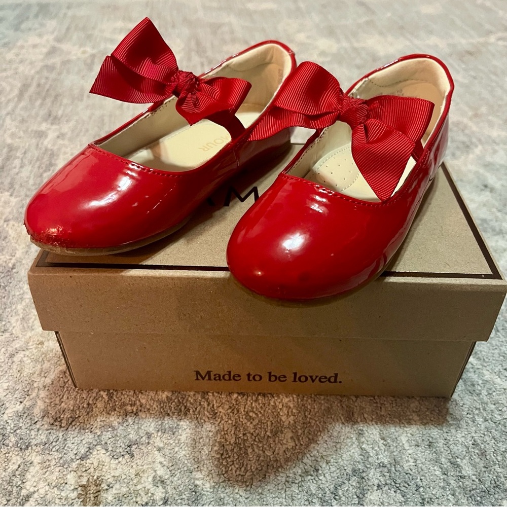 L’Amour Patent Red Shoes with Bow Toddler Sz 10
